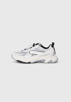 FORMA RUNNER UNISEX - Sneakersy niskie
