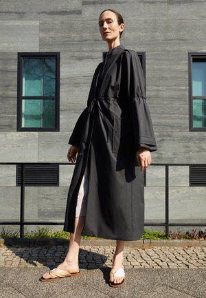RAIN - Trenkot - black