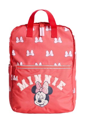 Rode stoffen rugzak met witte strikpatronen. Heeft een voorzak met rits met de tekst "MINNIE" en een geborduurd Minnie Mouse ontwerp.