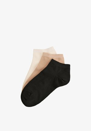 Trzy pary skarpetek do kostek w kolorach czarnym, beżowym i ecru, ułożone w stos i wyświetlone na białym tle.