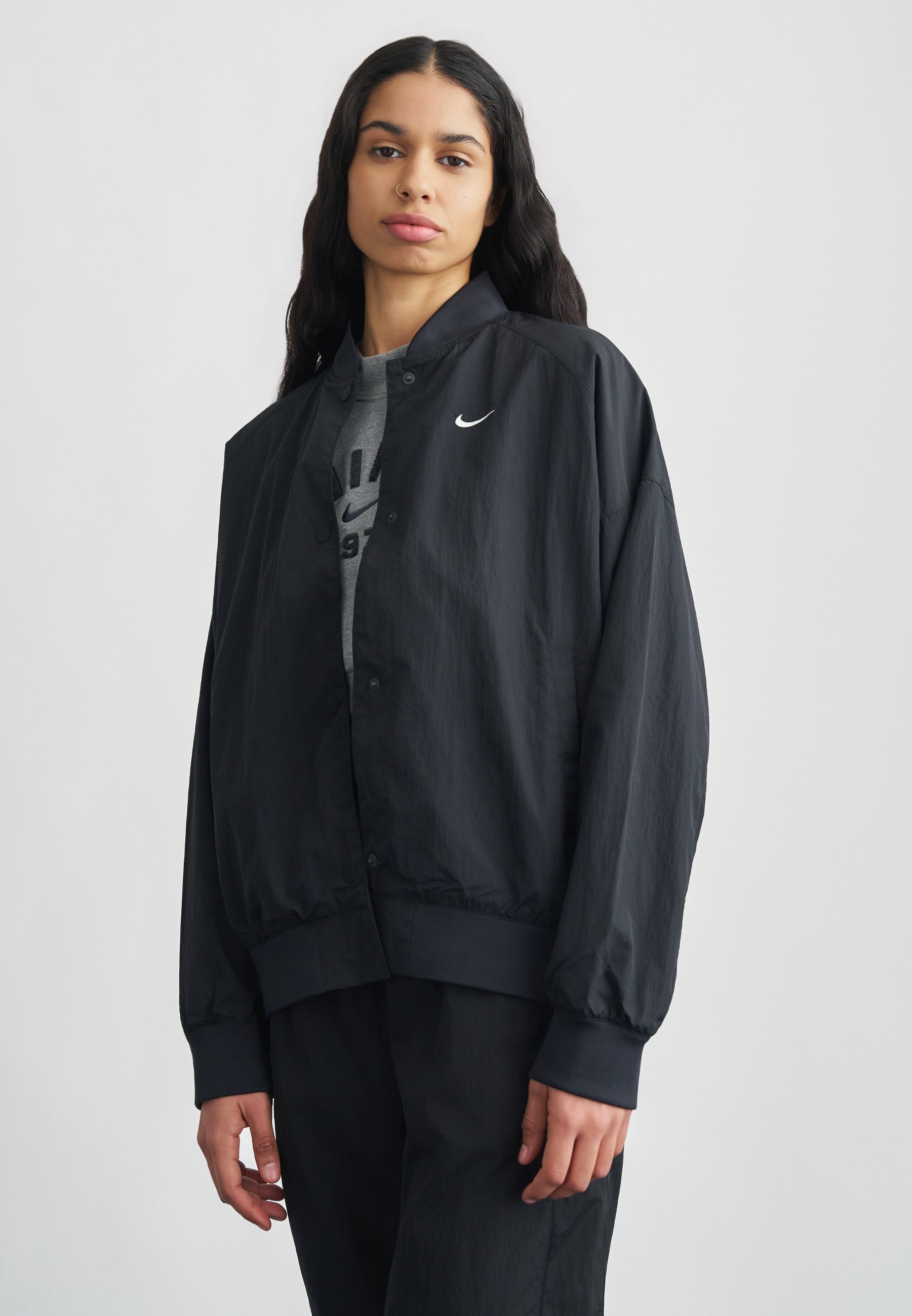 nike thin jacket womens