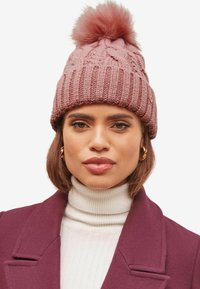 Lipsy COSY BOBBLE - Kootud müts - pink