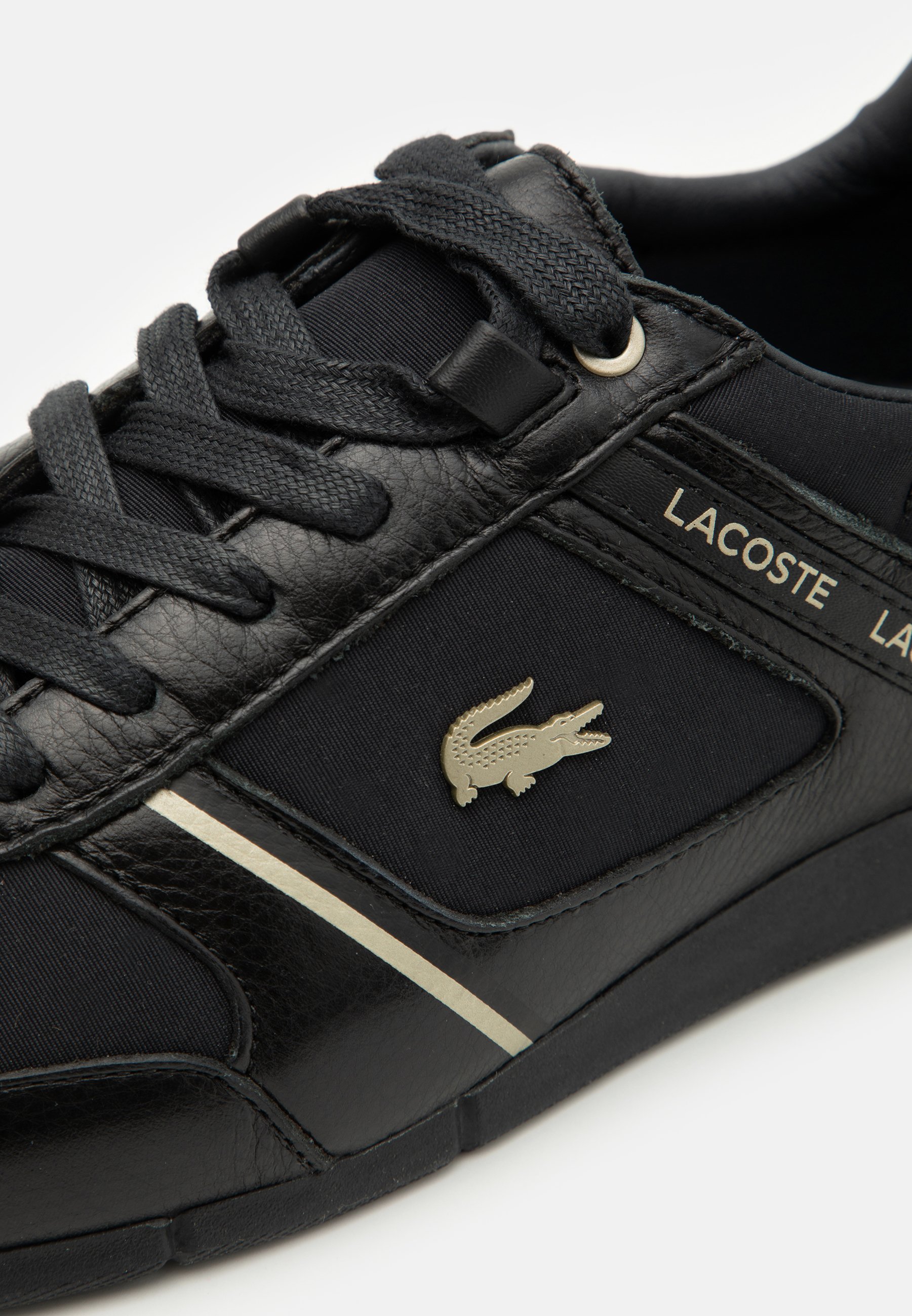 lacoste menerva black