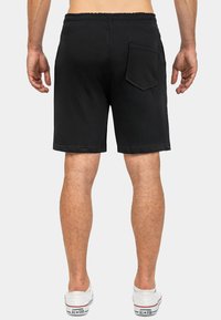 Reichstadt Shorts - schwarz