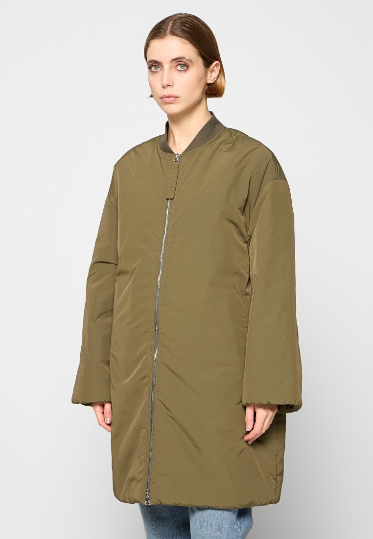 closed Halflange jas olijfgroen closed Halflange jas olijfgroen