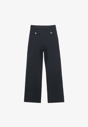 Schwarze, weit geschnittene Hose mit glatter Textur, ausgestattet mit zwei Gesäßtaschen mit Knöpfen und einem schlichten Taillenbund.