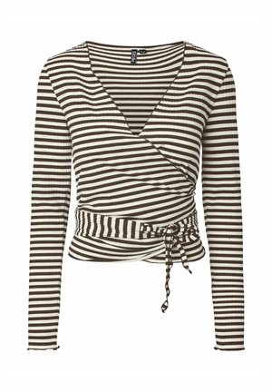 Haut cache-cœur à manches longues à rayures horizontales marron et blanches, avec col en V et ceinture à nouer à la taille.