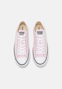 Converse CHUCK TAYLOR ALL STAR UNISEX - Joggesko - pink foam