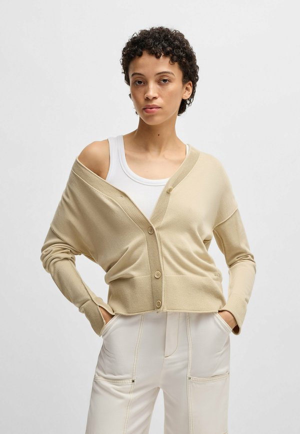Cardigan - open beige seven