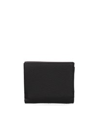 Portafoglio in pelle nera con finitura texture, design a due pieghe e cuciture minime. Presenta diversi slot per carte e una forma compatta.