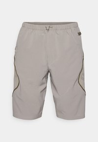Selected, boulder green