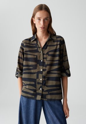 OPUS LOOSE FIT PRINT - Camicia - olive leaf