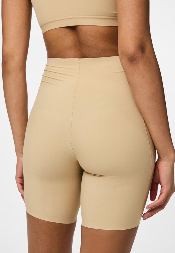 PCNAMEE SHORTS 2PACK NOOS - Leggings4