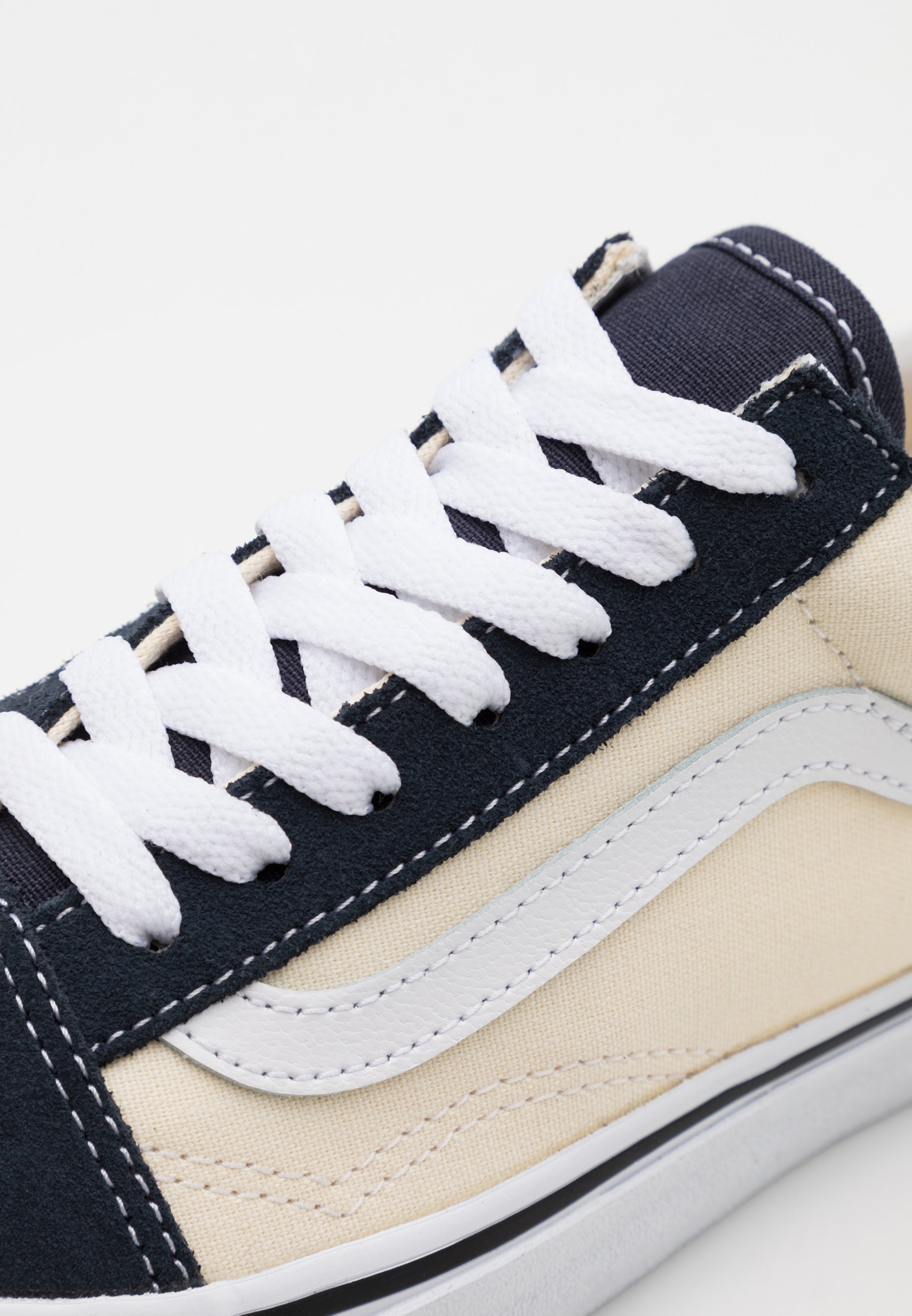 vans old skool pro india