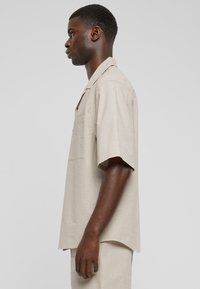 Thumbnail Image 5