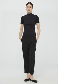 Terranova PACK 2 LUPETTO  - T-shirt basic - 1x Bianco, 1x Nero