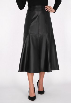 Gonna a campana - black