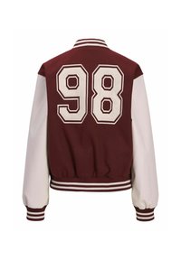 Veste de varsity bordeaux avec des manches en cuir blanches, ornée d'un grand "98" blanc au dos et de poignets et d'un col en tricot rayé.