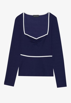 Maglia a maniche lunghe di colore blu navy con scollatura quadrata, centro arricciato e bordi bianchi lungo il collo e in vita; realizzata in tessuto elasticizzato.