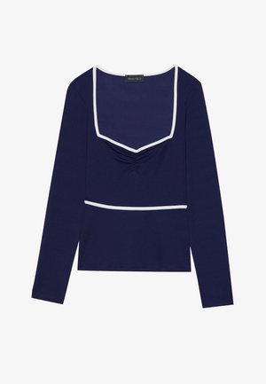 Blusa de manga longa azul marinho com decote quadrado, centro franzido e acabamento branco ao longo do decote e da cintura; feita de tecido elástico.