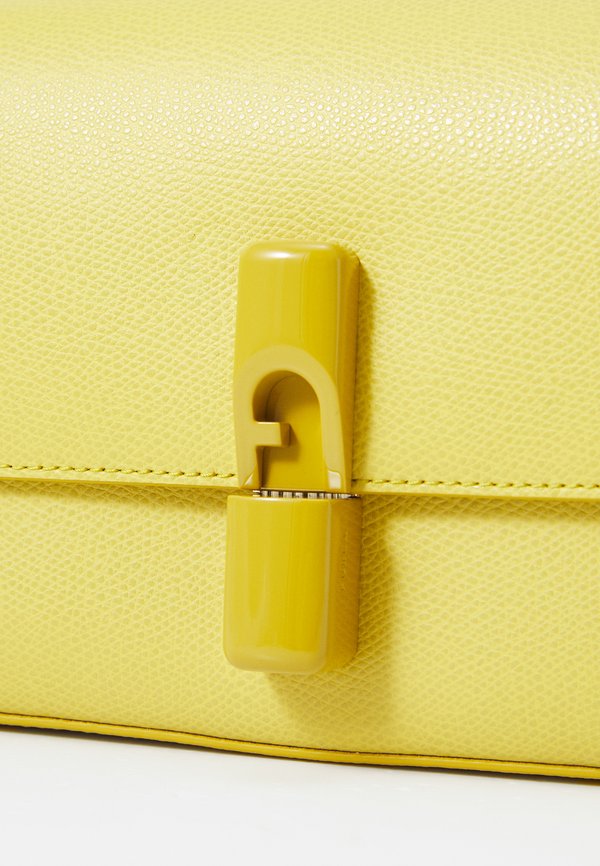 GOCCIA S CROSSBODY - Cross body bag - honey3