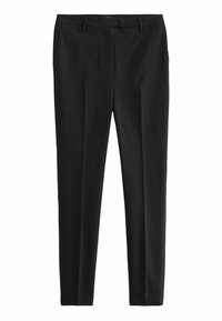 Zwarte broek van een gladde, lichtgewicht stof. Kenmerkt zich door een getailleerde pasvorm, voorplooien en standaard riemlussen met zij- en achterzakken.