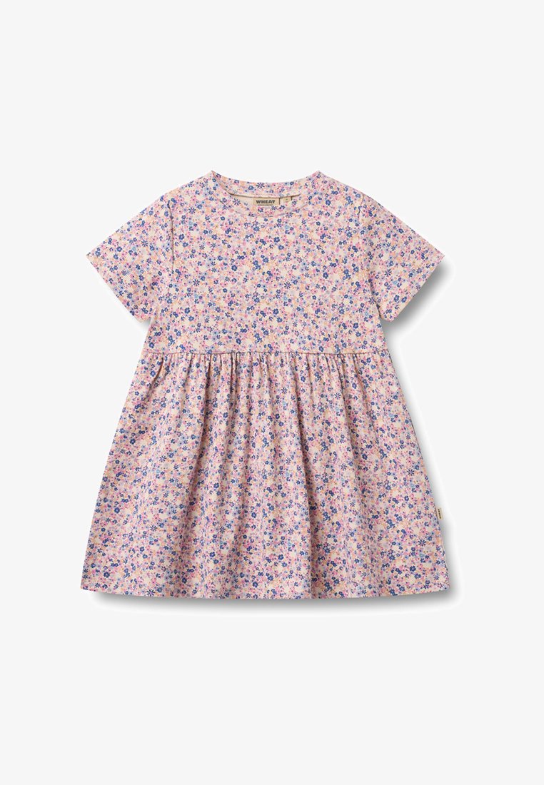 Rochiță cu mânecă scurtă pentru copii mici, imprimată cu flori mici roz, albastre și mov, cu talie strânsă și decolteu rotund.