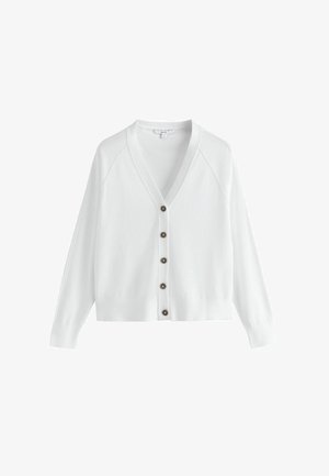 Biely kardigán s výstrihom do V, dlhými rukávmi a piatimi hnedými gombíkmi na prednej strane, zobrazený na jednofarebnom bielom pozadí.