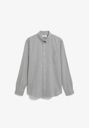 Lichtgrijs langetermijn shirt gemaakt van geweven stof, met een button-down kraag, borstzak en knoopsluiting aan de voorkant.