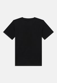 Schwarzes Kurzarm-T-Shirt mit Rundhalsausschnitt. Hergestellt aus glattem Stoff, mit einem schlichten Design ohne sichtbare Logos oder Muster.