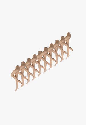 Tolv par beige nylon stockings præsenteret diagonalt, arrangeret med ben krydset ved knæet på en hvid baggrund.
