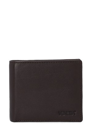 Portefeuille en cuir marron avec une texture lisse, un design plié et un logo en relief. Forme compacte pour un stockage et un accès faciles.