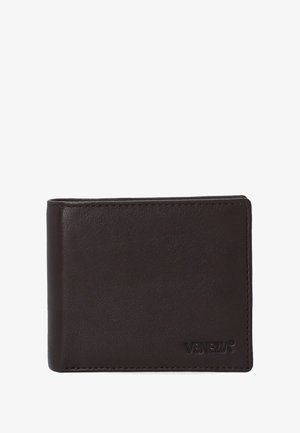 Brun læderpung med en glat overflade, foldet design og præget logo-detalje. Kompakt form for nem opbevaring og tilgængelighed.