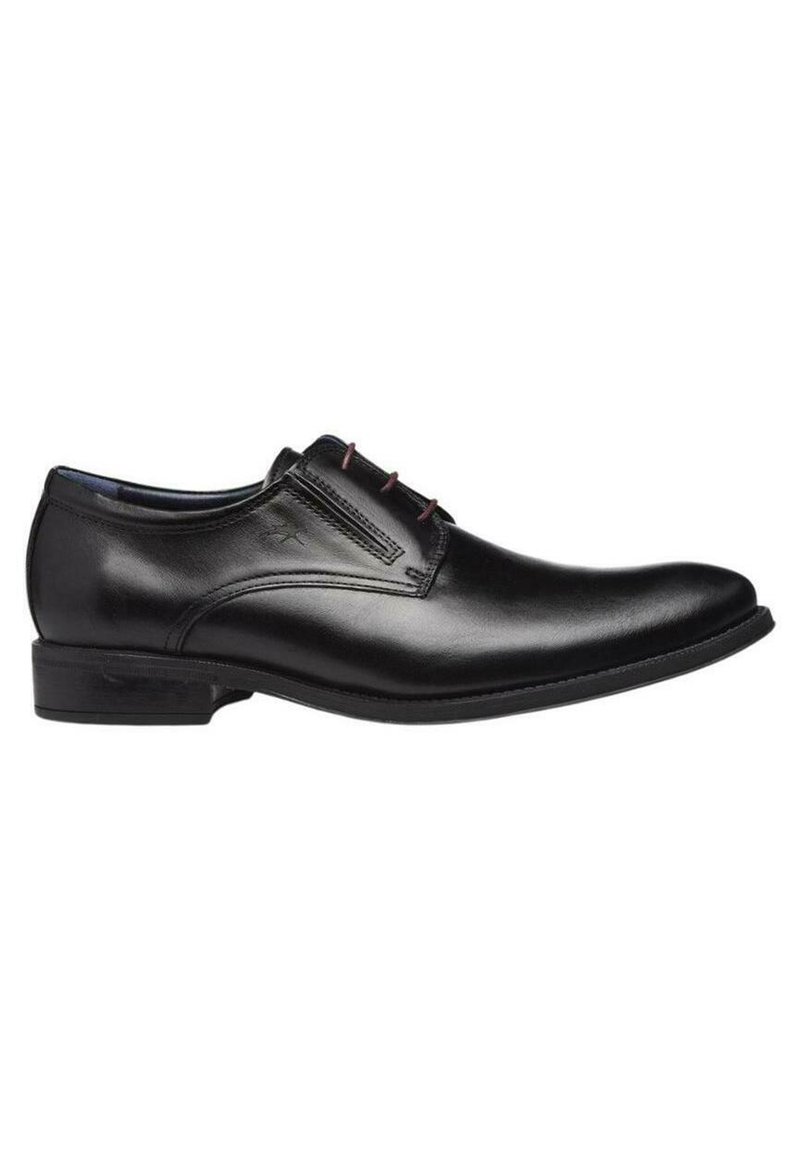 Zapatos de vestir de cuero negro con cordones, acabado suave, punta redondeada y cordones de color contrastante. Presenta un tacón bajo y apilado, con un diseño elegante.