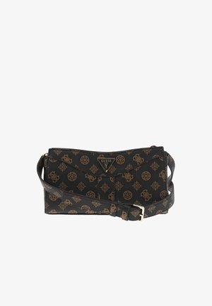 Sac synthétique noir présentant un motif en relief de logos et de designs. Bandoulière ajustable et matériel en métal avec un logo triangulaire à l'avant.