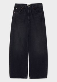 Unselected, black tar