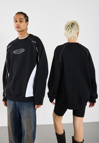 YOURTURN UNISEX - Pusa - true black