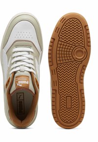 Puma DOUBLECOURT UNISEX - Joggesko - white desert dust