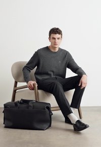 Tommy Hilfiger ESSENTIAL STRUCTURE CREW NECK - Pulóver - dark grey heather