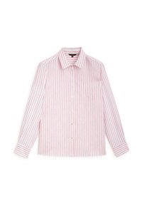 Chemise à manches longues avec boutons, rayures verticales roses, col pointu et poignets boutonnés, posée à plat sur un fond blanc.