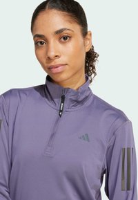 adidas Performance OWN THE RUN HALF-ZIP  - Suéter de forro polar - preloved violet