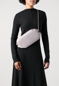 Marimekko KARLA - Borsa a tracolla - light pink/light lilac