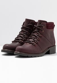 Clarks Botines con cordones - red