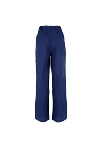 Marineblauwe wijde broek met elastische tailleband, gemaakt van een zachte, lichte stof, met een gladde textuur en zonder zichtbare hardware.