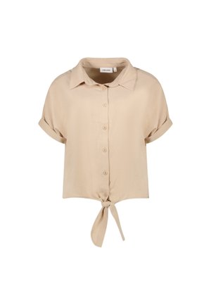 Chemise beige sable à manches courtes, avec un col, un détail noué à l'avant et des poignets retroussés. Tissu doux et léger avec une texture lisse.