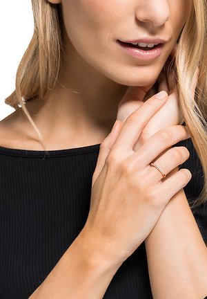 CHRIST Diamonds Ring - roségold