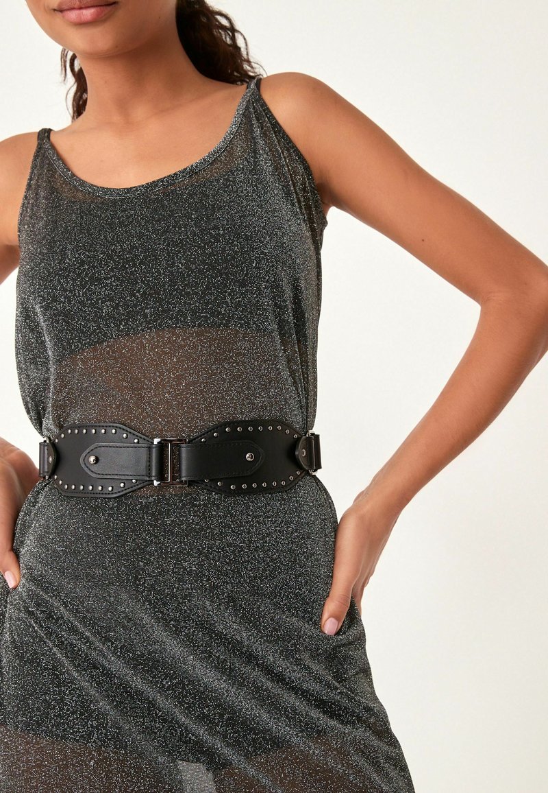 Cinturón Para Mujer Springfield - Perforado Con Tachuelas, Estilo Urbano