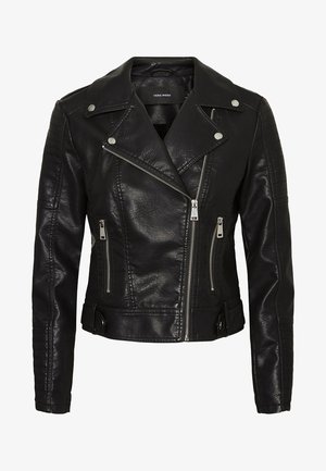 Giacca da motociclista in pelle nera con cerniera diagonale, bottoni a pressione e cuciture verticali sulle maniche. Etichetta del brand: Vero Moda.