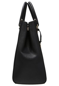 Sort struktureret lædertaske med to runde håndtag, guld lynlås og hardware, vist fra siden mod en hvid baggrund.