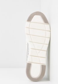 LOVE OUR PLANET by MARCO TOZZI Sneaker low - white